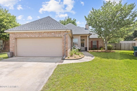 Photo of 103 Elise Drive, Youngsville, LA 70592 (MLS # 2600004314)