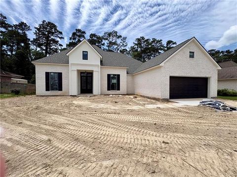 Photo of 1541 Rue De Fontaine Other, Covington, LA 70433 (MLS # NO2558662)