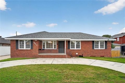 Photo of 5017 Soldier Street St, Metairie, LA 70001 (MLS # NO2555910)