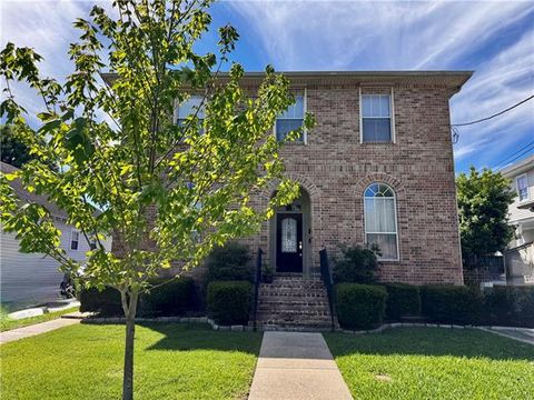 Photo of 6128 Catina Street St, New Orleans, LA 70124 (MLS # NO2551696)