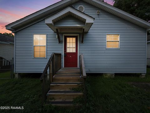 Photo of 124 Sternberg Drive, Lafayette, LA 70506 (MLS # 2500005029) Photo of 124 Sternberg Drive, Lafayette, LA 70506 (MLS # 2500005029)