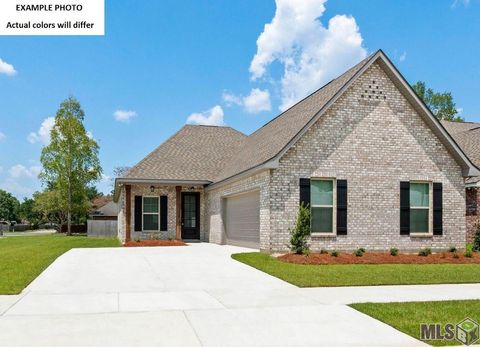 Photo of 3441 S Shoreside Ave Ave, Baton Rouge, LA 70810 (MLS # BR2026012048)