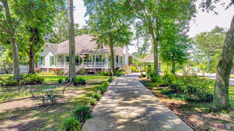 Photo of 10250 Hwy 182, Franklin, LA 70538 (MLS # BR2026015582)