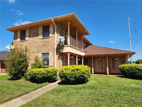 Photo of 7501 Morrison Road Rd, New Orleans, LA 70126 (MLS # NO2549651)