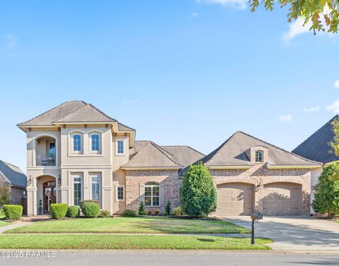 Photo of 203 Rue De Chambery, Broussard, LA 70518 (MLS # 2500006201)