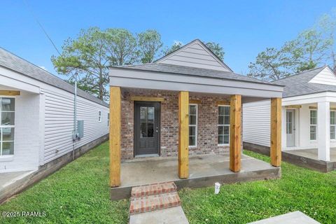 Photo of 330 Jeanette Street #B, Lafayette, LA 70506 (MLS # 2500004908)