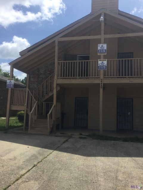 Photo of 2211 Sherwood Meadow Dr Dr #4, Baton Rouge, LA 70816 (MLS # BR2026002309)