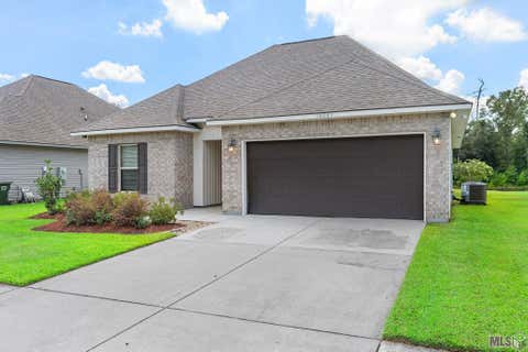 Photo of 18081 Terraceside Dr Dr, Prairieville, LA 70769 (MLS # BR2026014086)