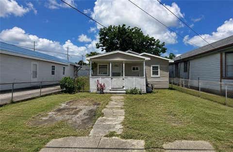 Photo of 1066 Avenue A Avenue, Westwego, LA 70094 (MLS # NO2571082)