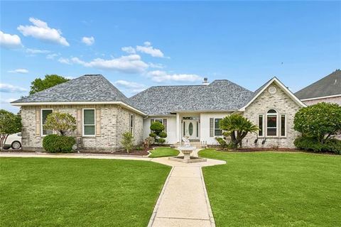 Photo of 303 Charles Court Ct, Slidell, LA 70458 (MLS # NO2554384)