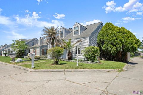 Photo of 15558 Riverdale Ave East Ave, Baton Rouge, LA 70816 (MLS # BR2026006288)