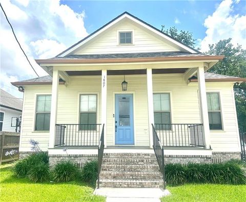 Photo of 1807 Center Street, Arabi, LA 70032 (MLS # NO2558741)
