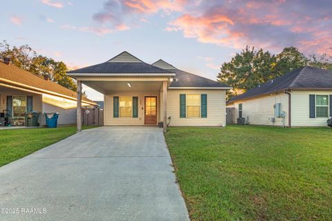 Photo of 106 Canyon Drive, Lafayette, LA 70506 (MLS # 2500005097) Photo of 106 Canyon Drive, Lafayette, LA 70506 (MLS # 2500005097)