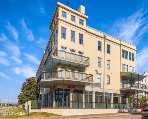 Photo of 201 Settlers Trace Boulevard #3405, Lafayette, LA 70508 (MLS # 2500005766)