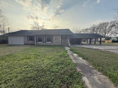 Photo of 201 S 9th Street, Eunice, LA 70535 (MLS # CN2544085)