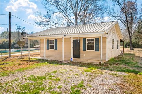 Photo of 208 Island Road, Marksville, LA 71351 (MLS # CN2543140)