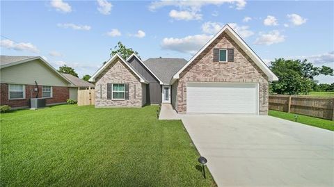 Photo of 348 E 26th Street, Reserve, LA 70084 (MLS # NO2560552)