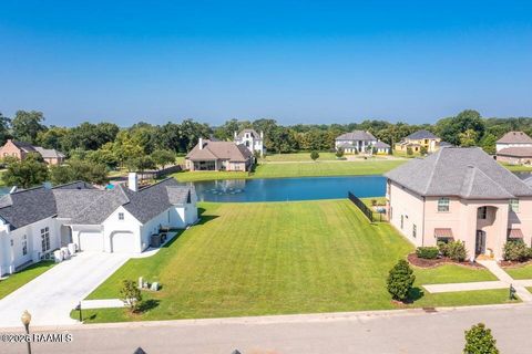 Photo of 219 Bridgewater Place, Breaux Bridge, LA 70517 (MLS # 2600001959)