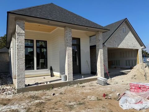 Photo of 102 Spring Meadow Drive, Broussard, LA 70518 (MLS # 2500004647)