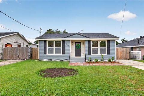 Photo of 312 Waldo Street St, Metairie, LA 70003 (MLS # NO2555405)