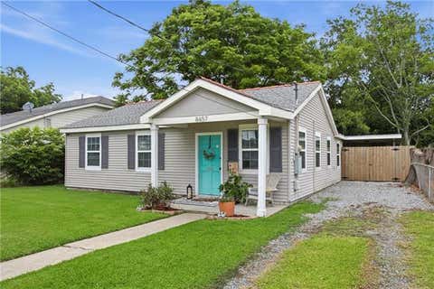 Photo of 8457 Jefferson Highway HWY, Harahan, LA 70123 (MLS # NO2564365)