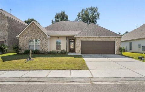 Photo of 444 Tiger Avenue Ave, Covington, LA 70433 (MLS # NO2557323)