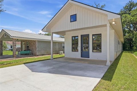 Photo of 657 S Second Street ST, Ponchatoula, LA 70454 (MLS # NO2565461)