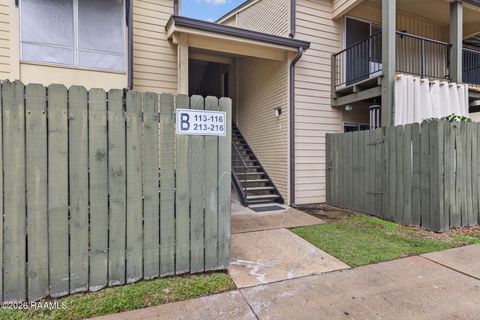 Photo of 220 Doucet Road #215 B, Lafayette, LA 70503 (MLS # 2600003553)
