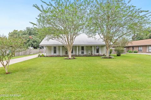 Photo of 132 Plantation Drive, New Iberia, LA 70563 (MLS # 2500003923)