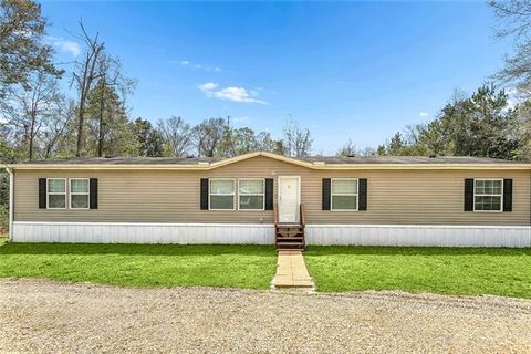 Photo of 87492 Vineyard Road Rd, Folsom, LA 70437 (MLS # NO2546961)