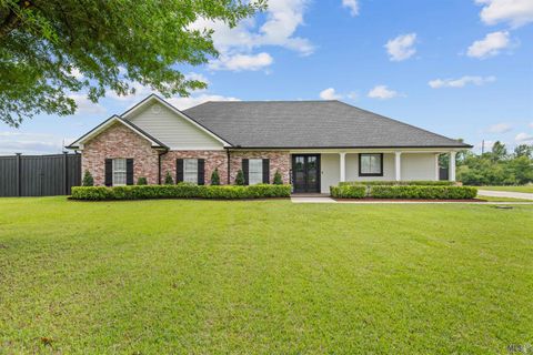 Photo of 4143 Bayou Estates Drive Dr, Bourg, LA 70343 (MLS # BY2026007543)