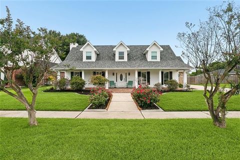 Photo of 2101 Carmel Valley Drive Dr, Laplace, LA 70068 (MLS # NO2557710)