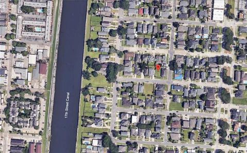 Photo of 411 Tacoma Street St, New Orleans, LA 70124 (MLS # NO2550975)