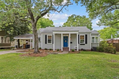 Photo of 2151 Hollydale Ave Ave, Baton Rouge, LA 70809 (MLS # BR2026006499)