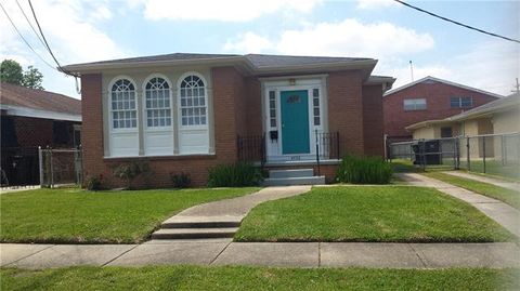 Photo of 4736 St Anthony Avenue Ave, New Orleans, LA 70122 (MLS # NO2555580)