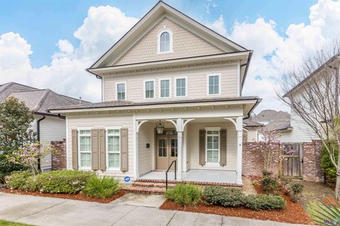 Photo of 5118 Cheneau Ln Ln, Baton Rouge, LA 70808 (MLS # BR2026005009)