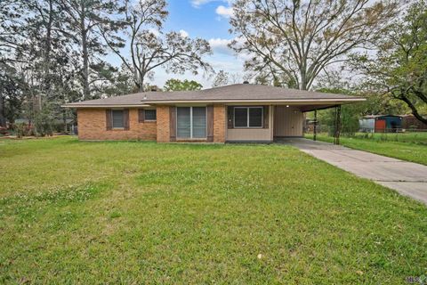 Photo of 7134 Kent Dr Dr, Baker, LA 70714 (MLS # BR2026004907)