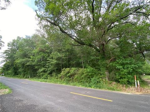 Photo of TBD E Park Avenue, Hammond, LA 70403 (MLS # NO2558073)