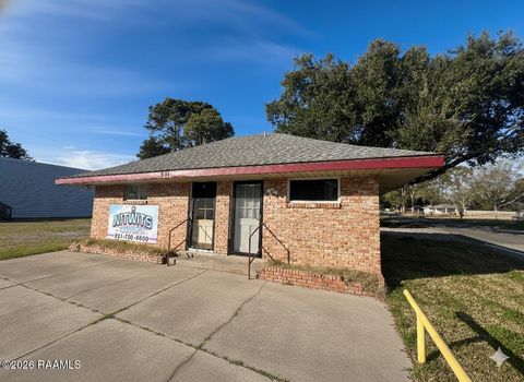 Photo of 551 E Pont Des Mouton Road #B, Lafayette, LA 70507 (MLS # 2600000442)