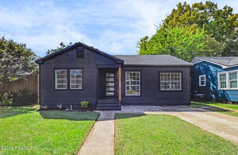 Photo of 605 Saint Frances Street, Lafayette, LA 70506 (MLS # 2500003563)