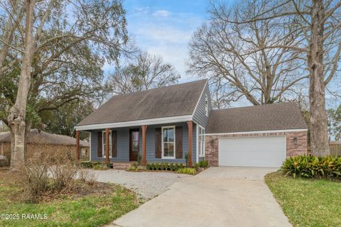 Photo of 601 Marie Antoinette Street, Lafayette, LA 70506 (MLS # 2020021204)