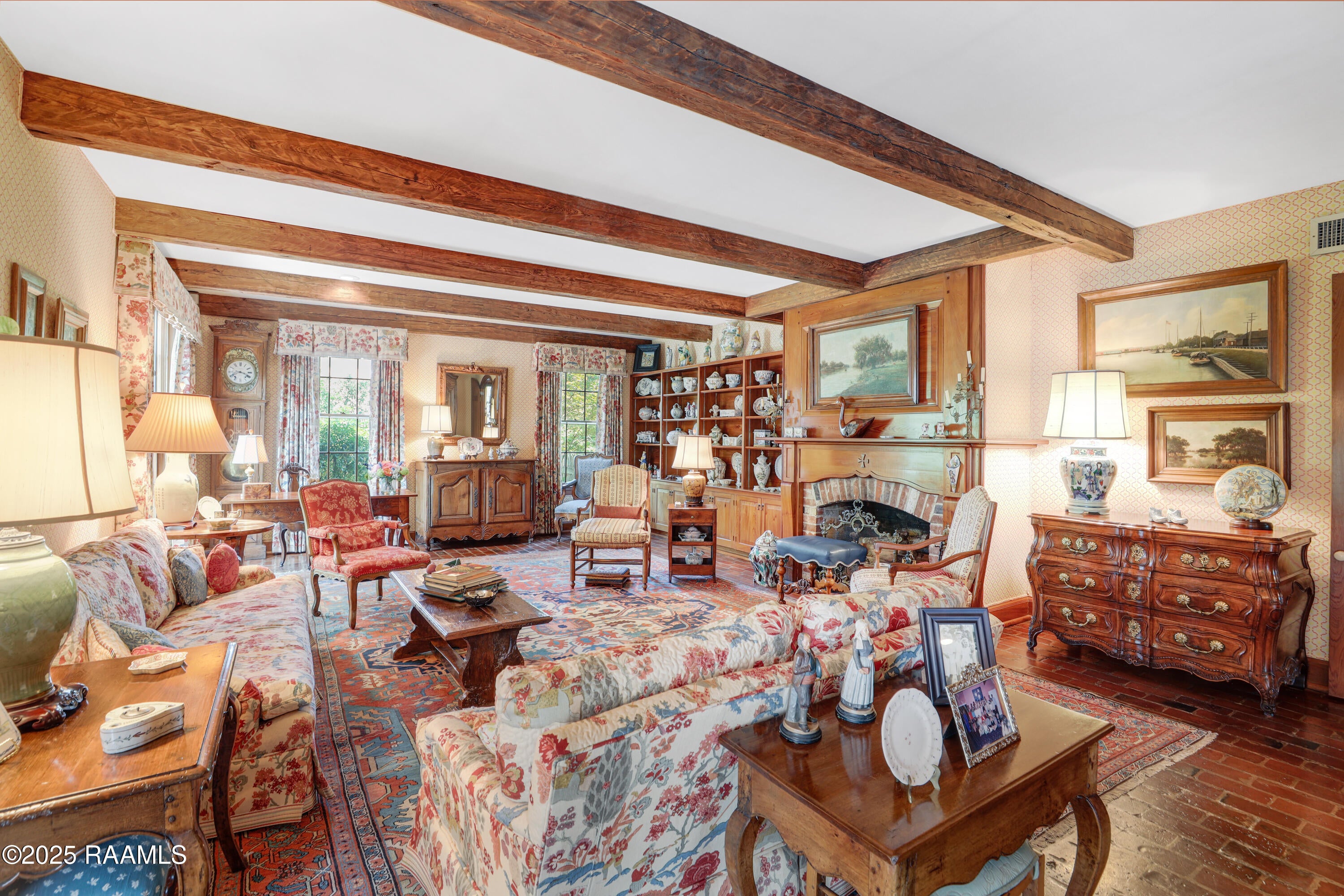 130 Twin Oaks Boulevard