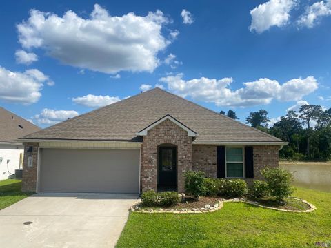 Photo of 7750 Joe Lynn Trails Trl, Denham Springs, LA 70726 (MLS # BR2026008758)