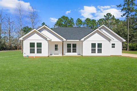 Photo of 43313 Legacy Lane Ln, Franklinton, LA 70438 (MLS # NO2545277)