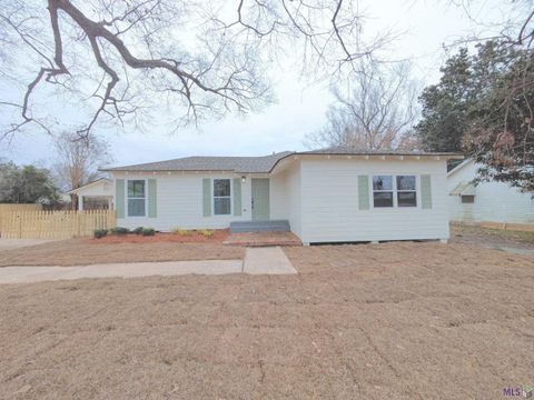 Photo of 4761 Camellia St St, St. Francisville, LA 70775 (MLS # BR2026002904)