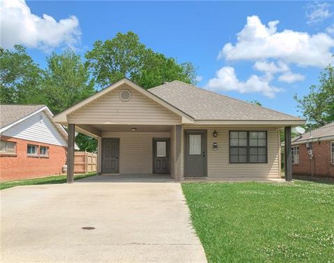 Photo of 2151 Boyce Street St, Alexandria, LA 71301 (MLS # CN2553029)