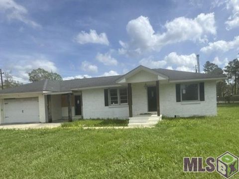 Photo of 34128 La Hwy 1019, Denham Springs, LA 70706 (MLS # BR2026004653)
