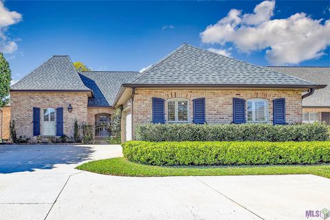 Photo of 431 Shoal Drive Dr, Houma, LA 70360 (MLS # BY2026004930)