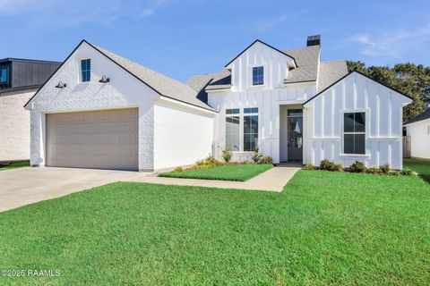 Photo of 114 Cape Town Avenue, Youngsville, LA 70592 (MLS # 2500005504)