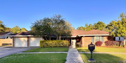 Photo of 1304 Walnut Dr Dr, Morgan City, LA 70380 (MLS # BY2026006140)